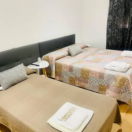 招待所 La Taberna 3*