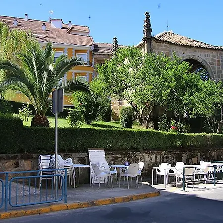 招待所 La Taberna 3*