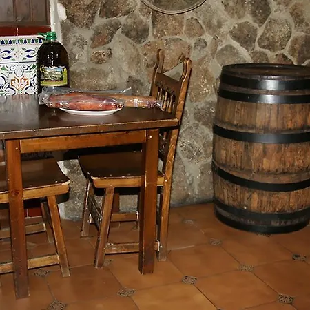 Konukevi La Taberna 3*