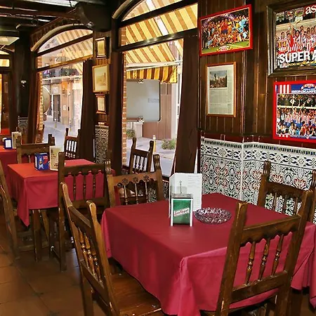 Konukevi La Taberna Arenas de San Pedro