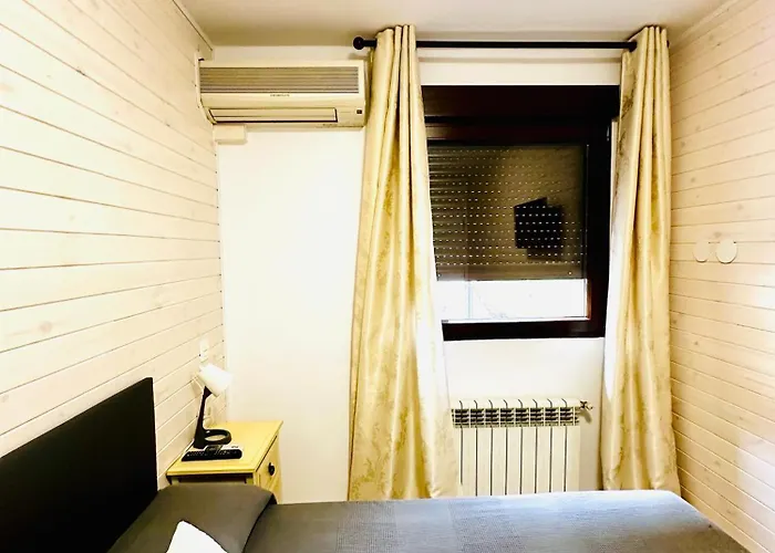 בית הארחה La Taberna 3*