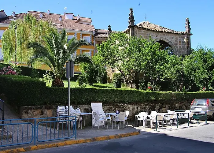 בית הארחה La Taberna 3*